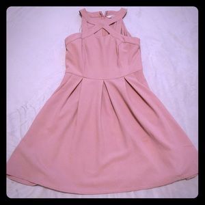 pink midi dress 🌸